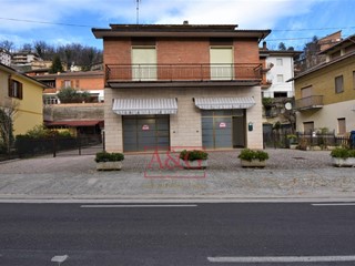 Immobile commerciale in Affitto a Amandola, 650&euro;, 130 m²