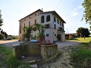 Appartamento in Vendita a Mogliano, 175'000&euro;, 336 m²