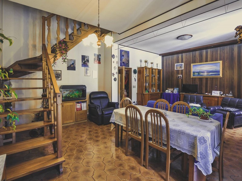 Appartamento in Vendita a Comunanza, 130'000&euro;, 125 m²