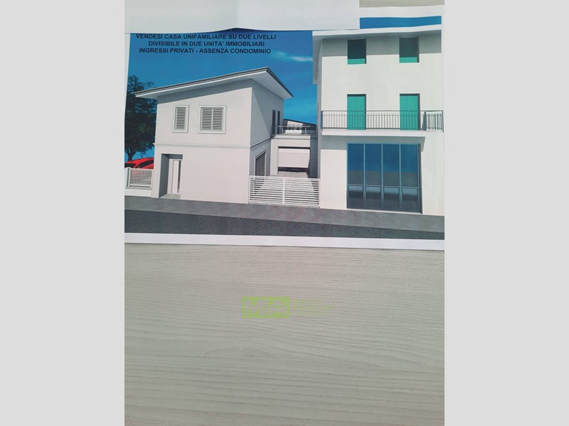 Casa Indipendente in Vendita a Pedaso, 130 m²