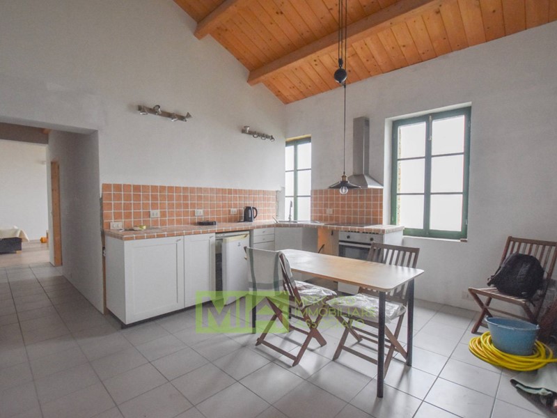 Rustico in Vendita a Palmiano, 200'000€, 250 m²