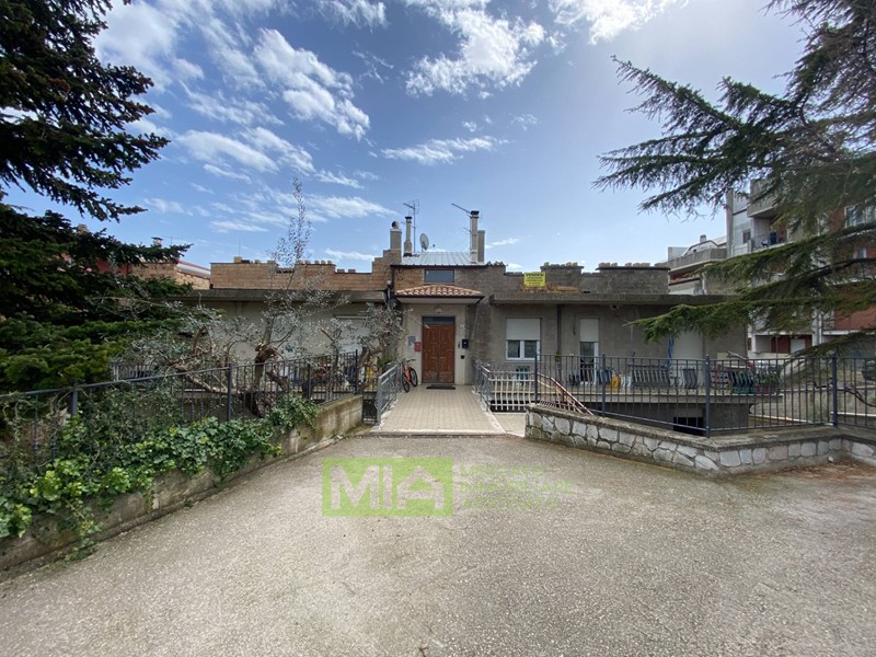 Casa Indipendente in Vendita a Campofilone, 79'000€, 130 m²