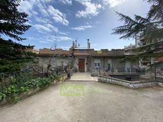 Casa Indipendente in Vendita a Campofilone, 79'000€, 130 m²
