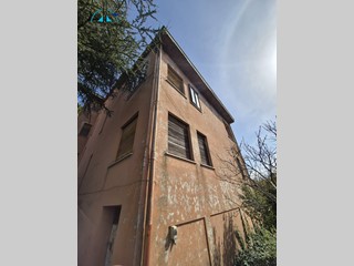 Villetta a schiera in Vendita a Fara in Sabina, 105'000&euro;, 150 m²