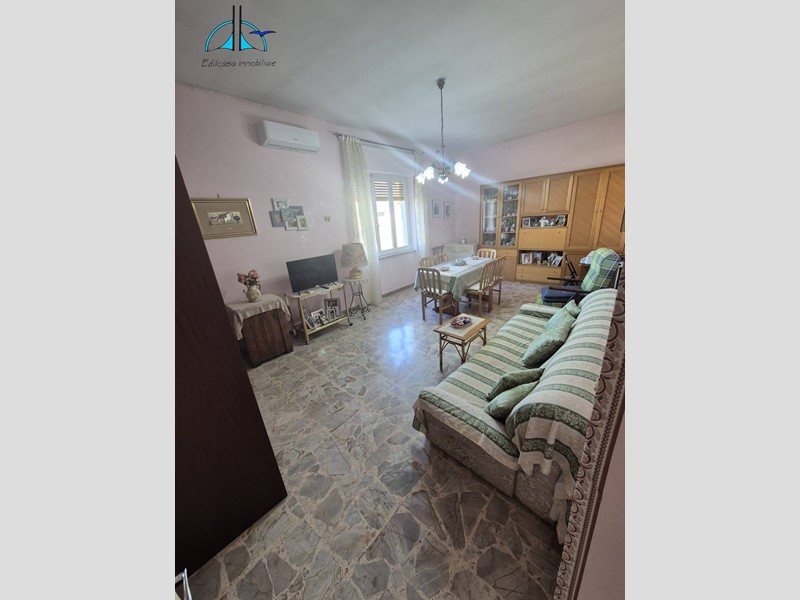 Appartamento in Vendita a Fara in Sabina, 174'000&euro;, 153 m²