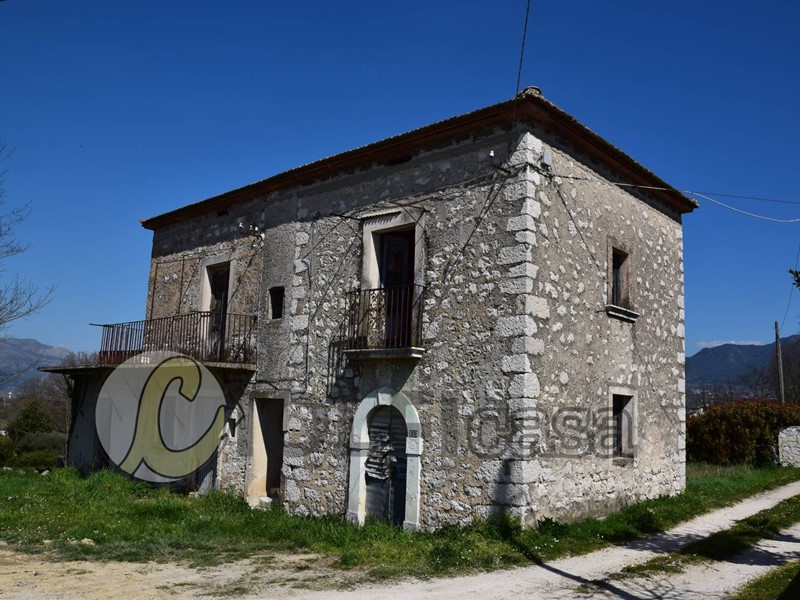 Casa Indipendente in Vendita a Cervaro, 49'000€, 108 m²