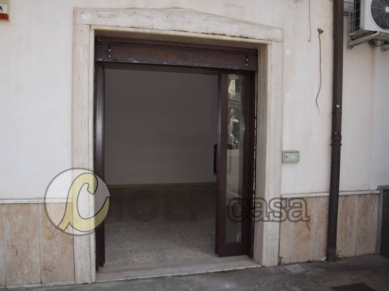 Immobile commerciale in Affitto a Cassino, 290€, 21 m²