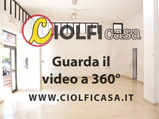 Immobile commerciale in Affitto a Cassino, 1'200€, 80 m²