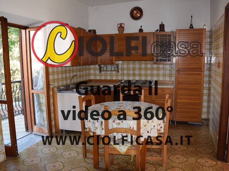 Trilocale in Vendita a Cassino, 65'000€, 86 m²