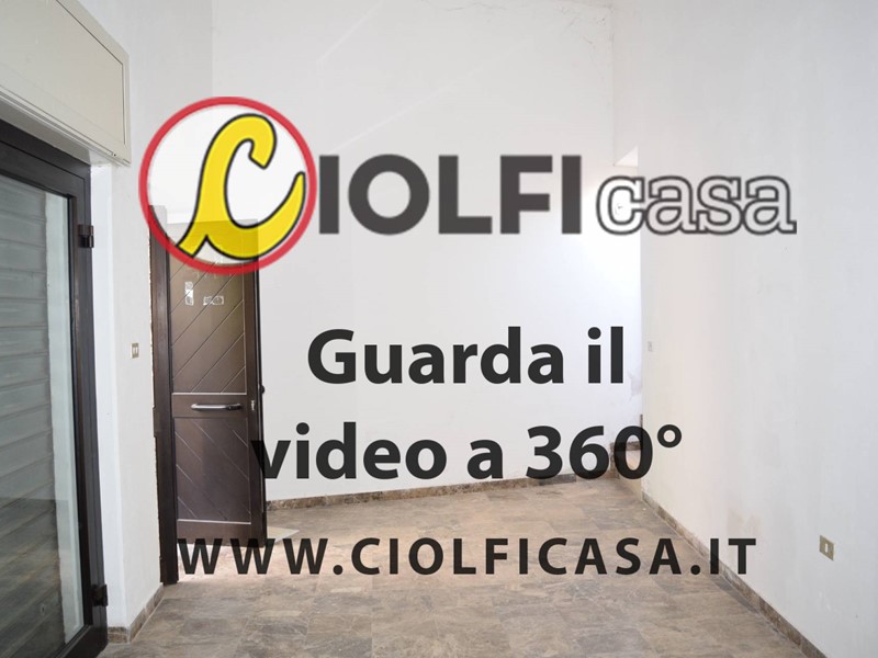 Immobile commerciale in Affitto a Sant'Apollinare, 300€, 35 m²