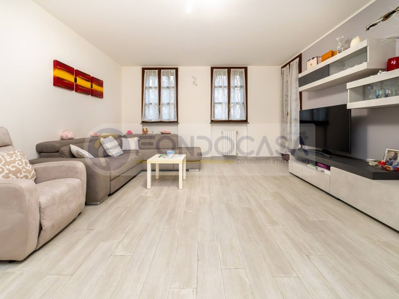 Bilocale in Vendita a Milano, 219'000€, 82 m²