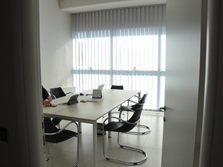 Ufficio in Affitto a Poggibonsi, 600€, 140 m²