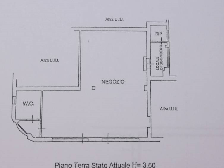 Attività commerciale in Affitto a Certaldo, 750€, 70 m²