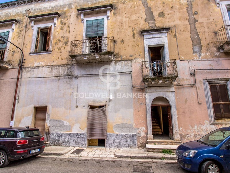Appartamento in Vendita a San Vito dei Normanni, 140'000€, 191 m²
