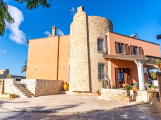 Villa in Vendita a San Vito dei Normanni, 720'000€, 320 m²