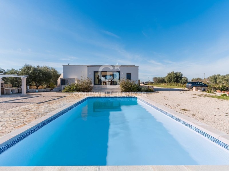 Villa in Vendita a Ostuni, 740'000€, 100 m²