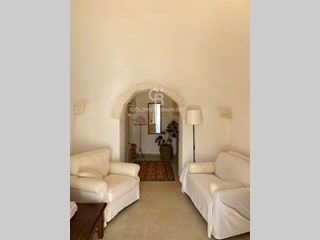 Cascina in Vendita a Ostuni, 345'000€, 100 m²