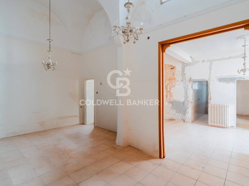 Casa Semi Indipendente in Vendita a Squinzano, 160'000€, 220 m²