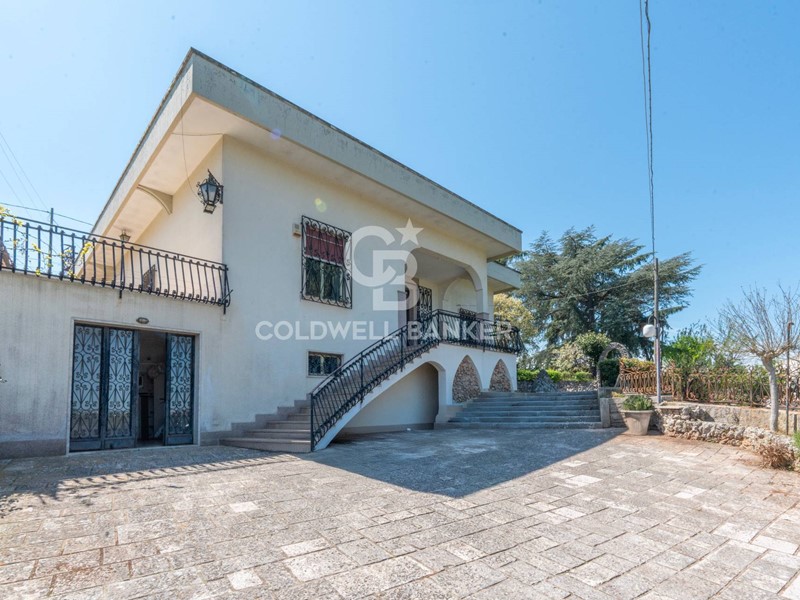 Villa in Vendita a Martina Franca, 230'000€, 187 m²