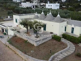 Villa in Vendita a Martina Franca, 480'000€, 309 m²