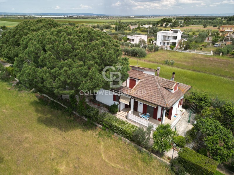 Villa in Vendita a Ginosa, 280'000€, 219 m²
