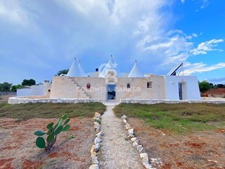 Villa in Vendita a Ostuni, 730'000€, 130 m²