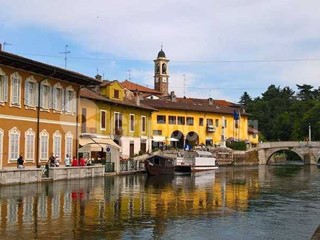 Casa Indipendente in Vendita a Boffalora sopra Ticino, 220'000€, 380 m²