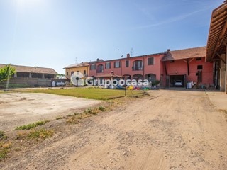 Appartamento in Vendita a Mesero, 690'000€, 1170 m²