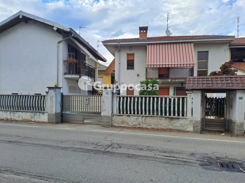 Casa Indipendente in Vendita a Magenta, 359'000€, 261 m²