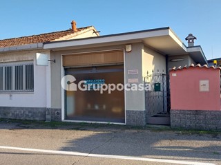 Immobile commerciale in Affitto a Marcallo con Casone, 700€, 60 m²