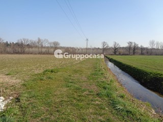 Terreno agricolo in Vendita a Boffalora sopra Ticino, 256'000€, 84020 m²