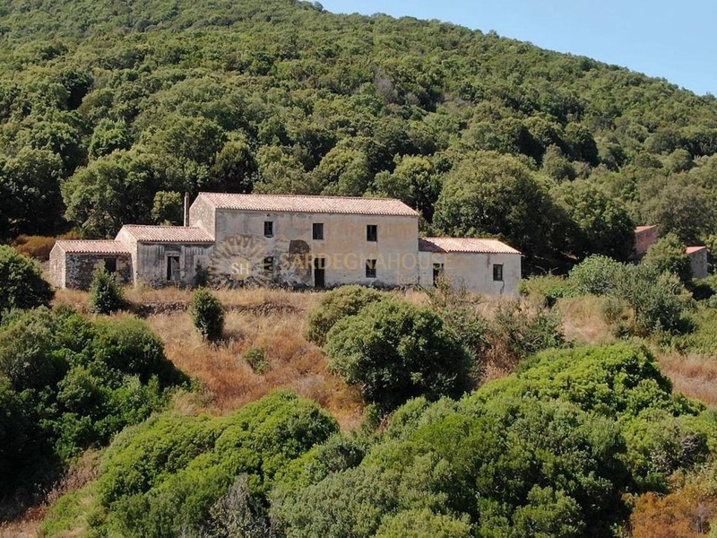 Rustico in Vendita a Viddalba, 1'300'000€, 1100000 m²