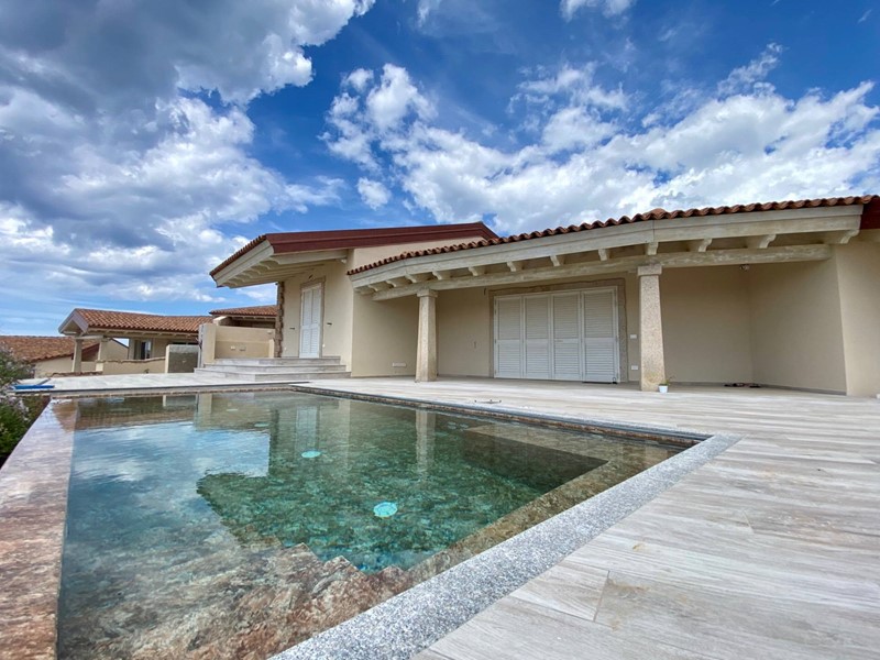 Villa in Vendita a Trinità d'Agultu e Vignola, 770'000€, 172 m²