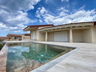 Villa in Vendita a Trinità d'Agultu e Vignola, 770'000€, 172 m²