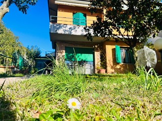 Casa Indipendente in Vendita a Montemarciano, 295'000€, 210 m²