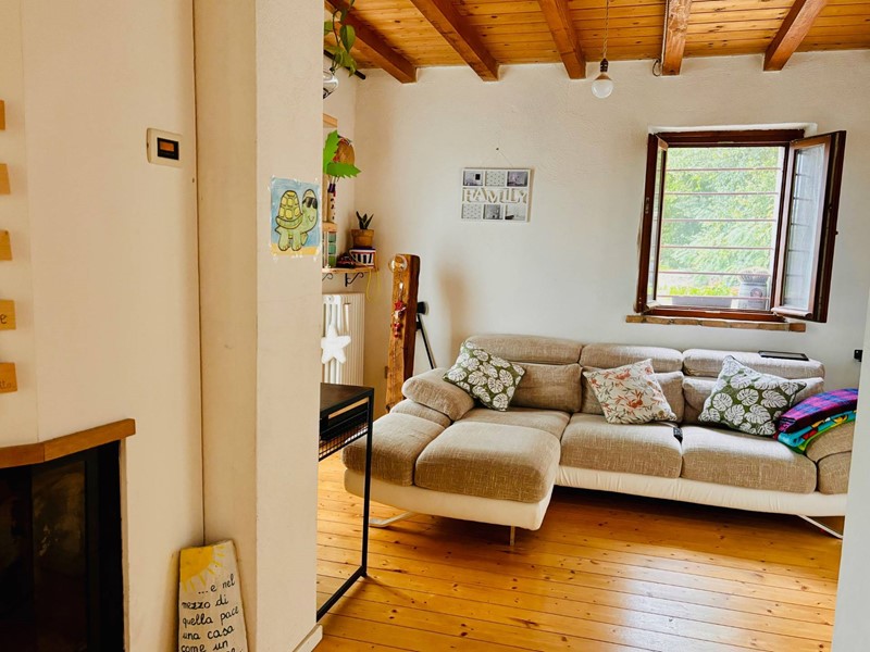 Casa Indipendente in Vendita a Morro d'Alba, 240'000€, 110 m²