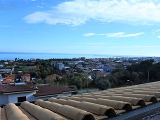 Villetta a schiera in Vendita a Grottammare, 230'000€, 124 m²