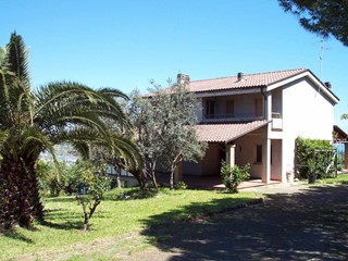 Villa in Vendita a Colonnella, 440'000€, 300 m²