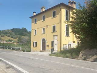 Trilocale in Vendita a Ascoli Piceno, 50'000€, 53 m²