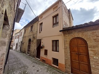 Casa Indipendente in Vendita a Ripatransone, 72'000€, 80 m²