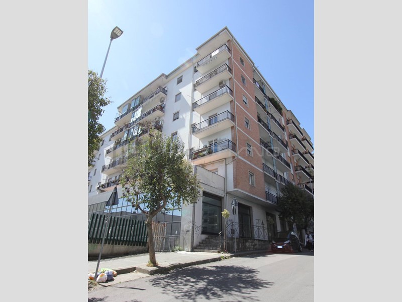 Quadrilocale in Vendita a Cosenza, 154'000€, 137 m²