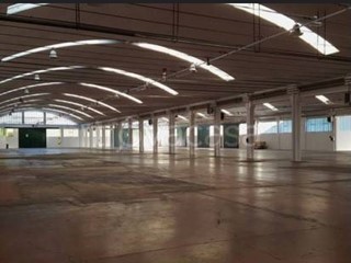 Capannone in Affitto a Venezia, 6'500€, 3100 m²