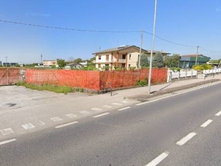 Terreno industriale in Affitto a Paese, 2'200€, 5500 m²