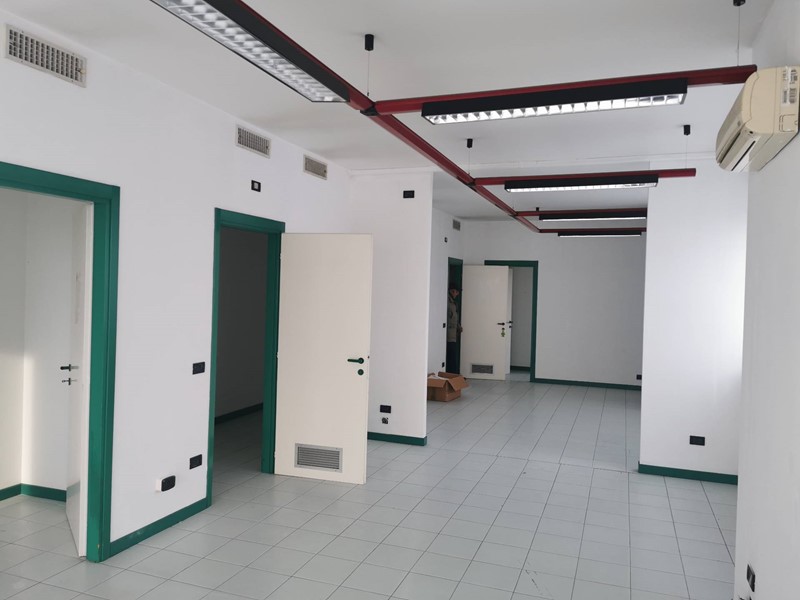 Ufficio in Vendita a Marcon, 180'000€, 150 m²