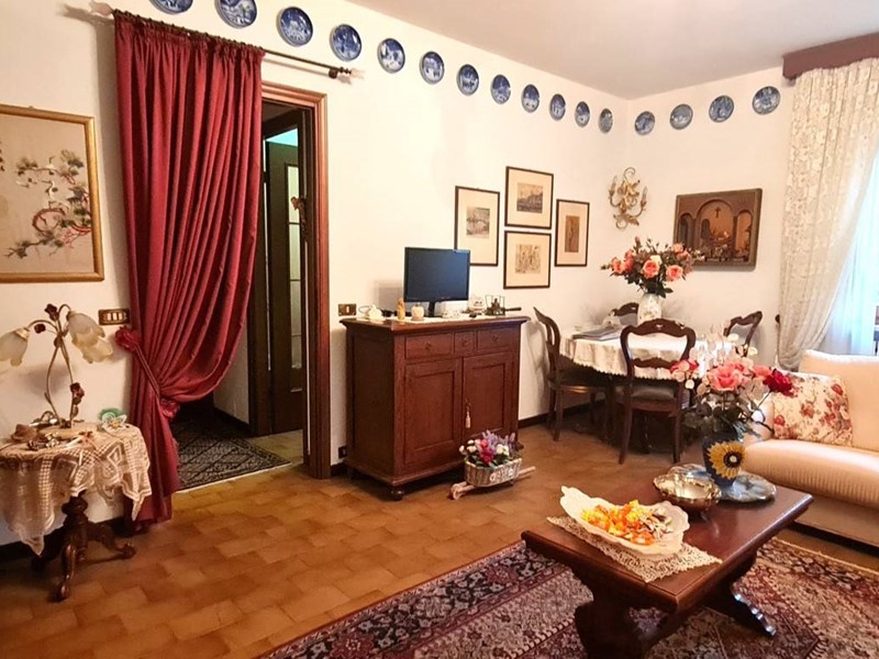 Quadrilocale in Vendita a Casteggio, 75'000€, 80 m²