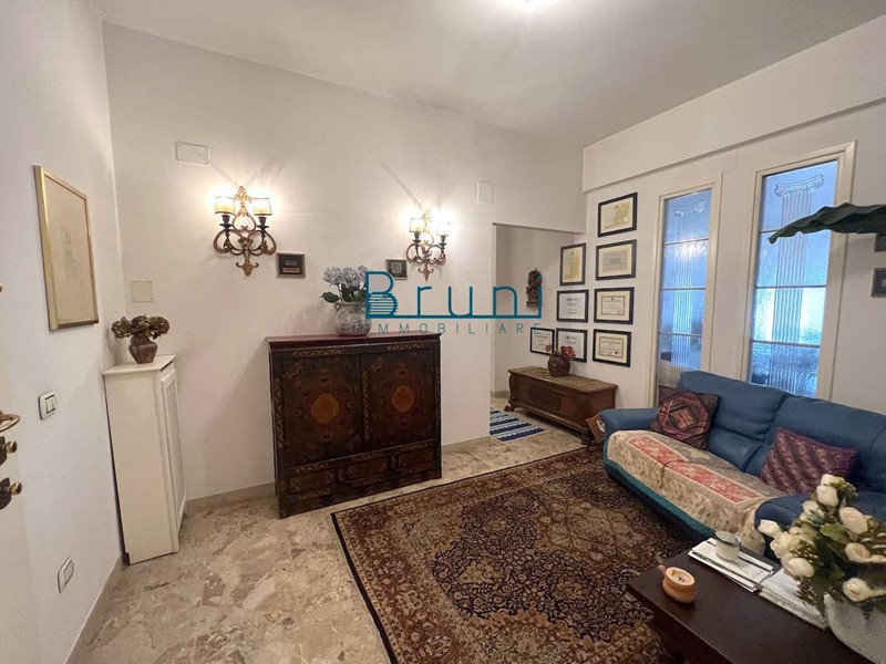 Ufficio in Affitto a San Benedetto del Tronto, 1'000€, 114 m²