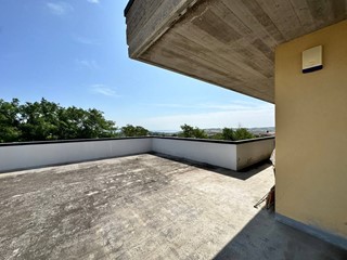 Quadrilocale in Vendita a Fermo, 215'000€, 137 m²