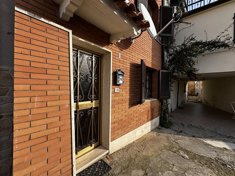 Casa Indipendente in Vendita a Fermo, 123'000€, 77 m²
