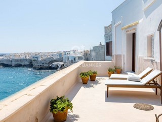Attico in Vendita a Polignano a Mare, 850'000€, 200 m²