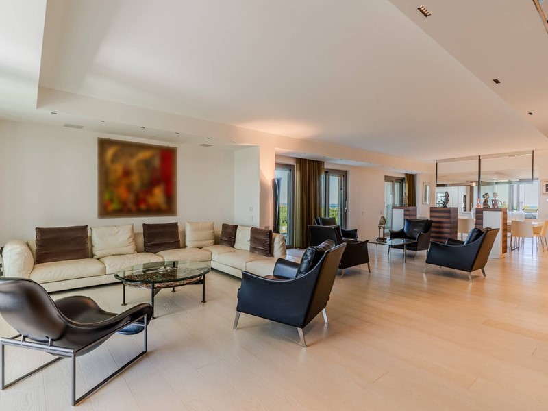 Attico in Vendita a Bari, 1'800'000€, 460 m²